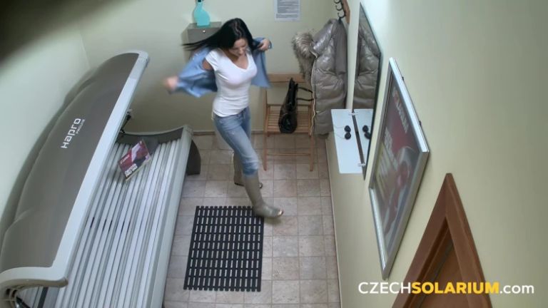 Czech Solarium 8: Brunette’s Ass Steals the Spotlight