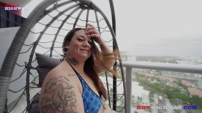 Curvy Latina BBW Stripper Taking a Huge Black Cock