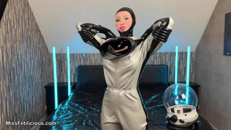 Dressing up in Latex Astronaut Suit
