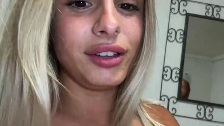 Italian Webcam Star Blonde 18 Gets Anal Sex From Her Neighbor