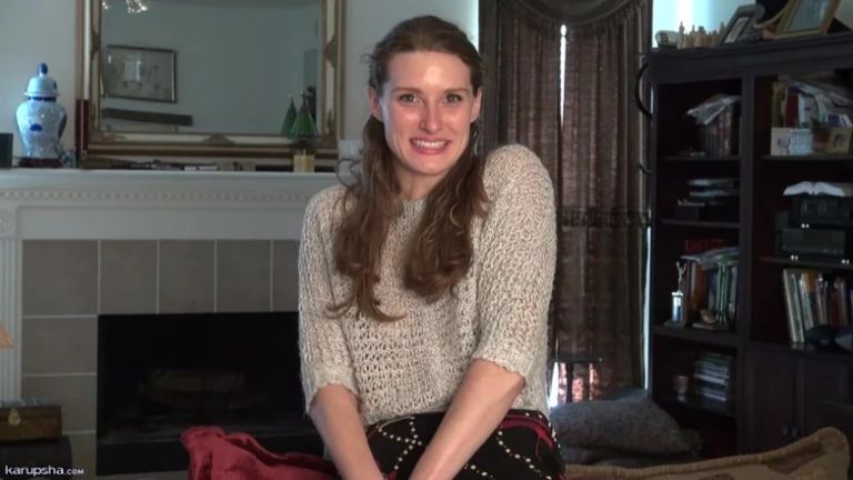 Tara masturbating