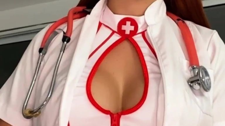 A Blowjob and a Big White Ass Is the Hot Doctor's Recipe for Brian Evansx with Andrea Castro