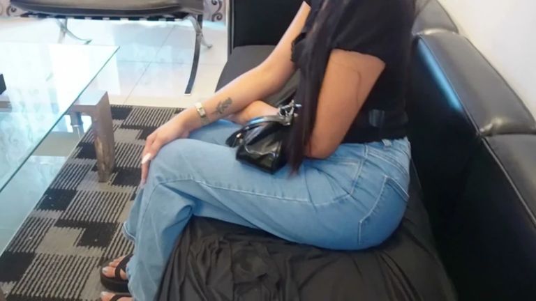 20 Year Old Pinay Beauty Discovers a Big Cock and Has No Idea How to Deal with It
