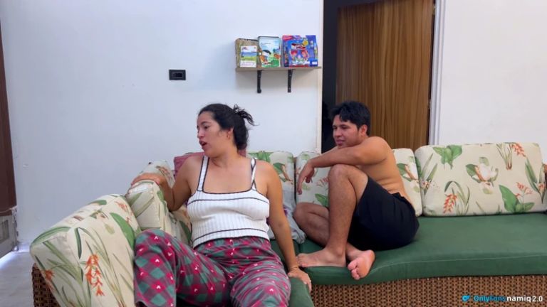 She Masturbates My Cock with Her Feet and Draws Out My Semen with Her Pussy