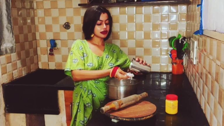 Hot Indian Bhabhi in Nighty Fucked by Devar in Kitchen