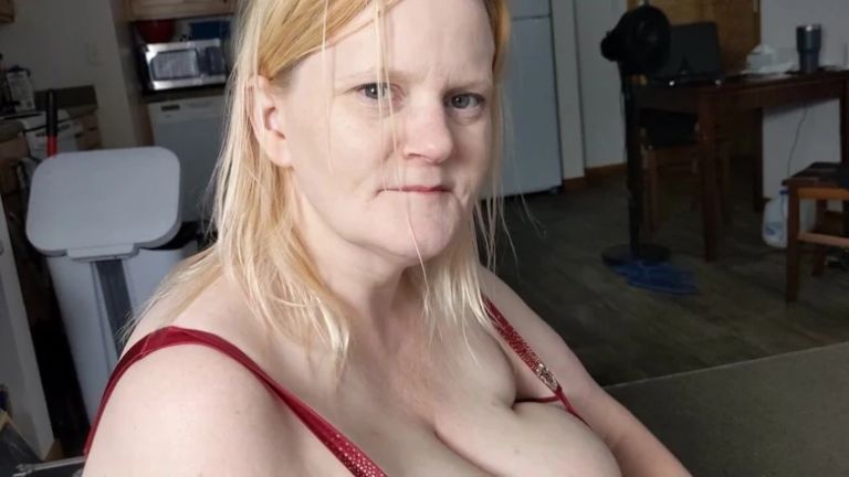 Throat Jockey Returns to the Apartment