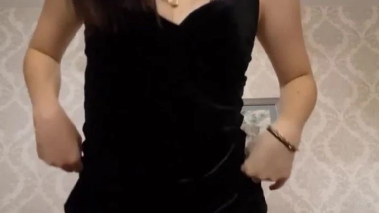 Pt.2. a Sexy and Smutty Outfit to Seduce Your Boss.