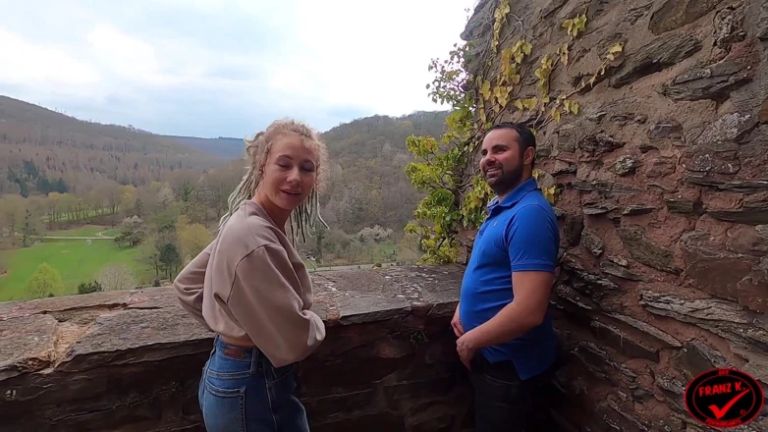 Public! Risky Blowjob on a Trip to the Castle!