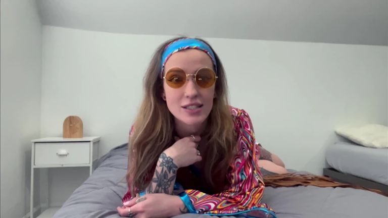 Sutton's Groovy '60s Foot Worship 4K POV Sole Devotion Awaits!