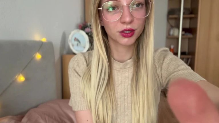 Asmr Girlfriend Soothes You
